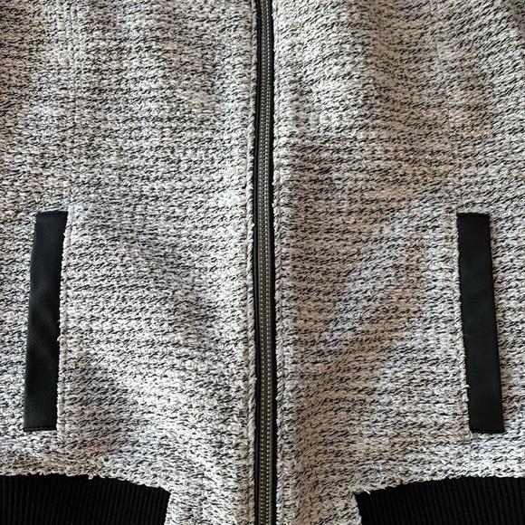 BANANA REPUBLIC Baseball-Style Boucle Jacket Size Small - Picture 4 of 9